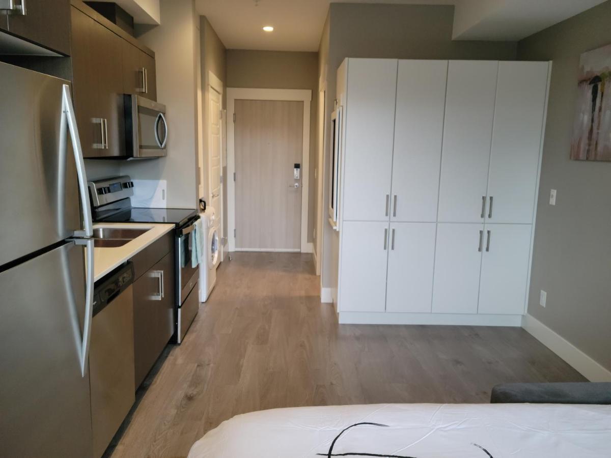 Cozy Studio Suite, 15Min Walk To Downtown كيلوانا المظهر الخارجي الصورة